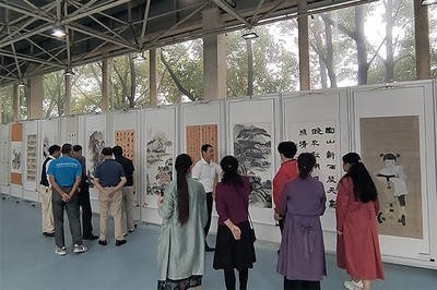 肥西先鋒網(wǎng) 文藝創(chuàng)作服務(wù)的平臺與實踐